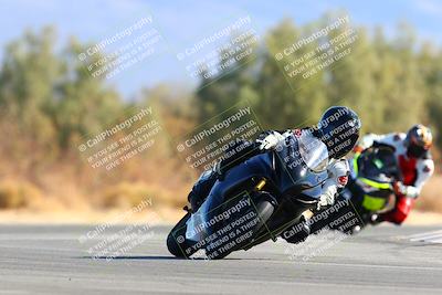 media/Jan-08-2022-SoCal Trackdays (Sat) [[1ec2777125]]/Turn 7 (1035am)/